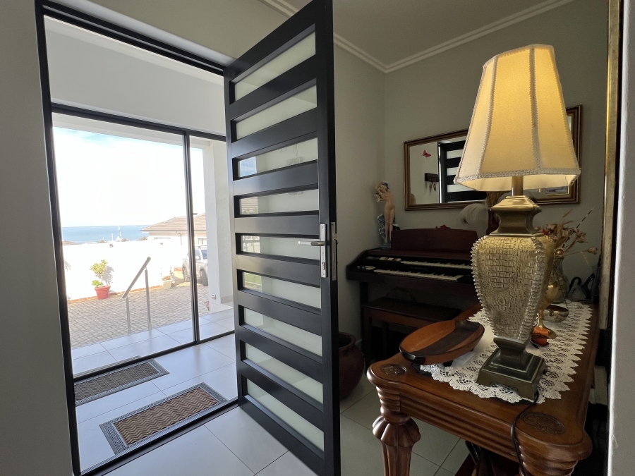 3 Bedroom Property for Sale in Jeffreys Bay Central Eastern Cape